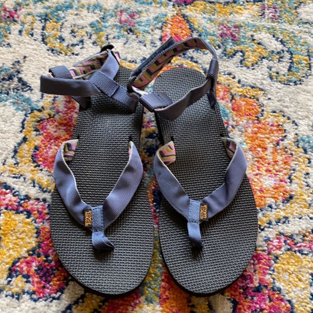 Teva 11 used